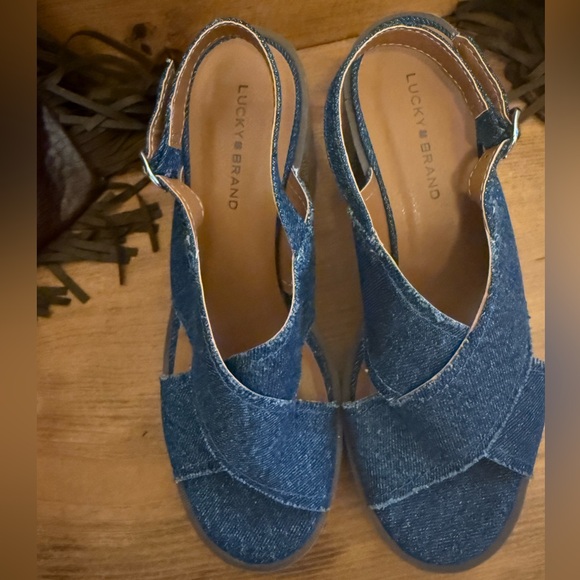 NWOT Lucky Brand Navy Denim 1 Platform Delmie High Heel Sandal Size 9 - Picture 4 of 7